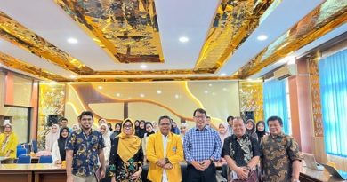 FMIPA UNP Gelar Kuliah Tamu tentang Dinamika Domain Magnetik pada Nanomaterial FMIPA UNP Gelar Kuliah Tamu tentang Dinamika Domain Magnetik pada Nanomaterial