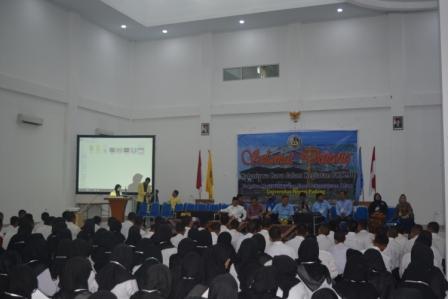 Suasana PKKMB di Aula FMIPA